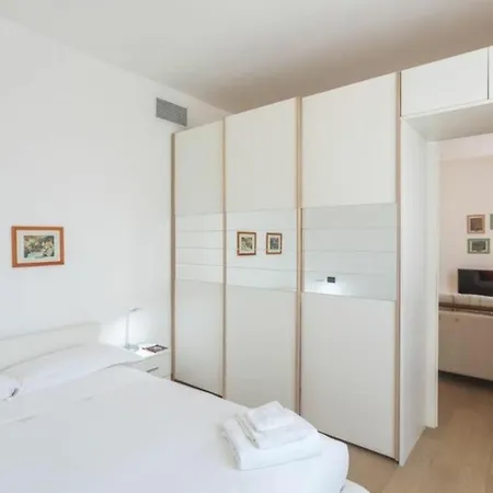 Farini By Halldis Apartment